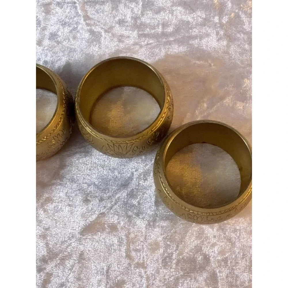Vintage Brass Napkin Rings Set of 4 Etched Floral Boho Table Decor‎ Gold